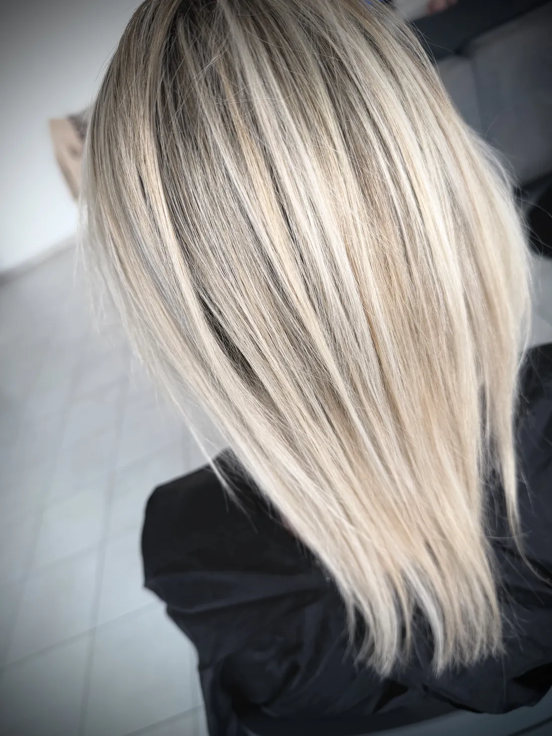 Balayage blond sur cheveux longs
